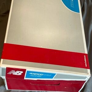 Men’s New Balance Memory Sole Shoes. Brand New in box. Size 15 4E xwide.